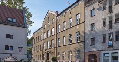 ul. Ratuszowa 13, GIMNAZJUM-URZĄD MIASTA (gez) (1)